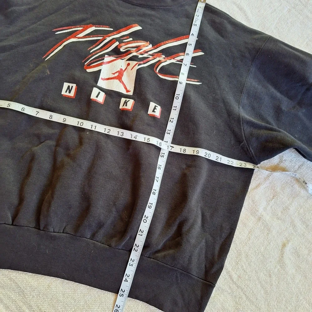 Nike Air Jordan Flight Vintage 90s Crewneck Sweatshirt Thrashed Distressed